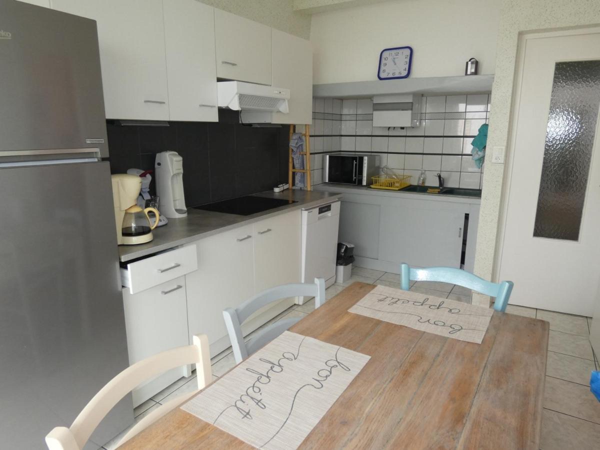 Appartement T3 Avec Terrasses Et Parking Prive En Centre-Ville De Royan, A 200M De La Plage - Fr-1-71-90 Buitenkant foto